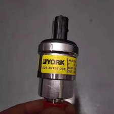 1pcs 025-29139-006 York Air Conditioner Pressure Transducer Danfoss