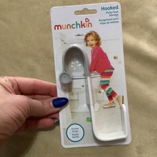 Munchkin  Hooked  Potty Ring Storage Hook, Grey