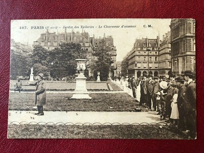 cpa Postkarte 487 Paris 1 Le Charmur d oiseaux Jardin des Tuileries 