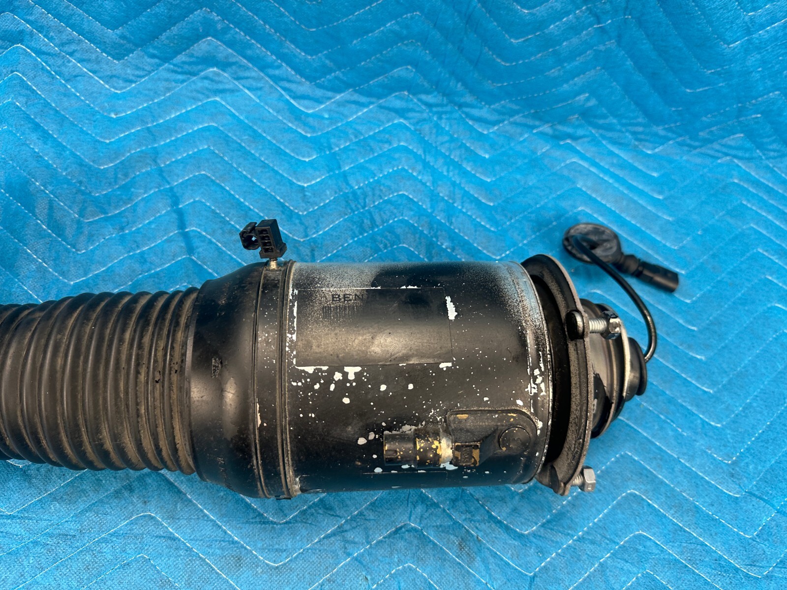 Bentley Flying Spur Front Passenger Side Air Shock Absorber Strut 29k 06-12 OEM