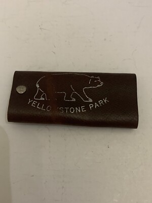Vintage Yellowstone Park Wyoming Souvenir Vinyl Coin Holder Key Case