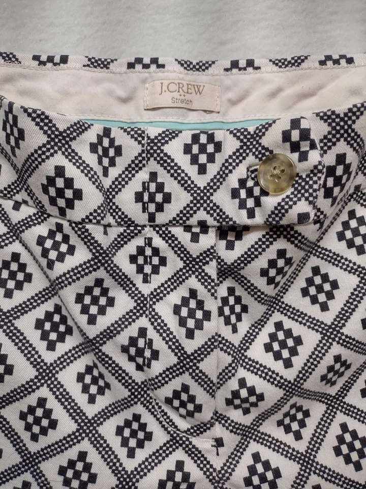 Shorts feminino J Crew tamanho 4 cintura elástica 31 geométrico preto branco botão zíper - Imagem 2 de 4