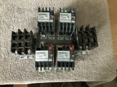 Cutler-Hammer Type R ''Powereed'' Relay D40RB 120V Coil  4 units a 2 Rowan EB330AA