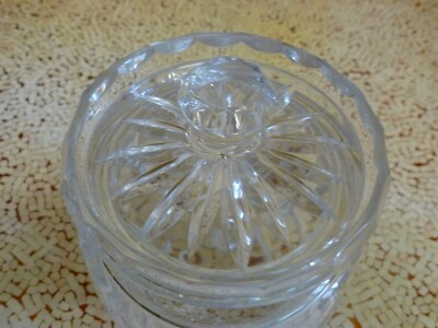 TIFFANY & CO. CRYSTAL BISCUIT LIDDED JAR SIGNED “TRELLIS” - 7 1/4