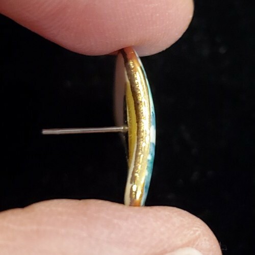 Unsigned Ceramic Triangular Shaped Teal White Iri… - image 7