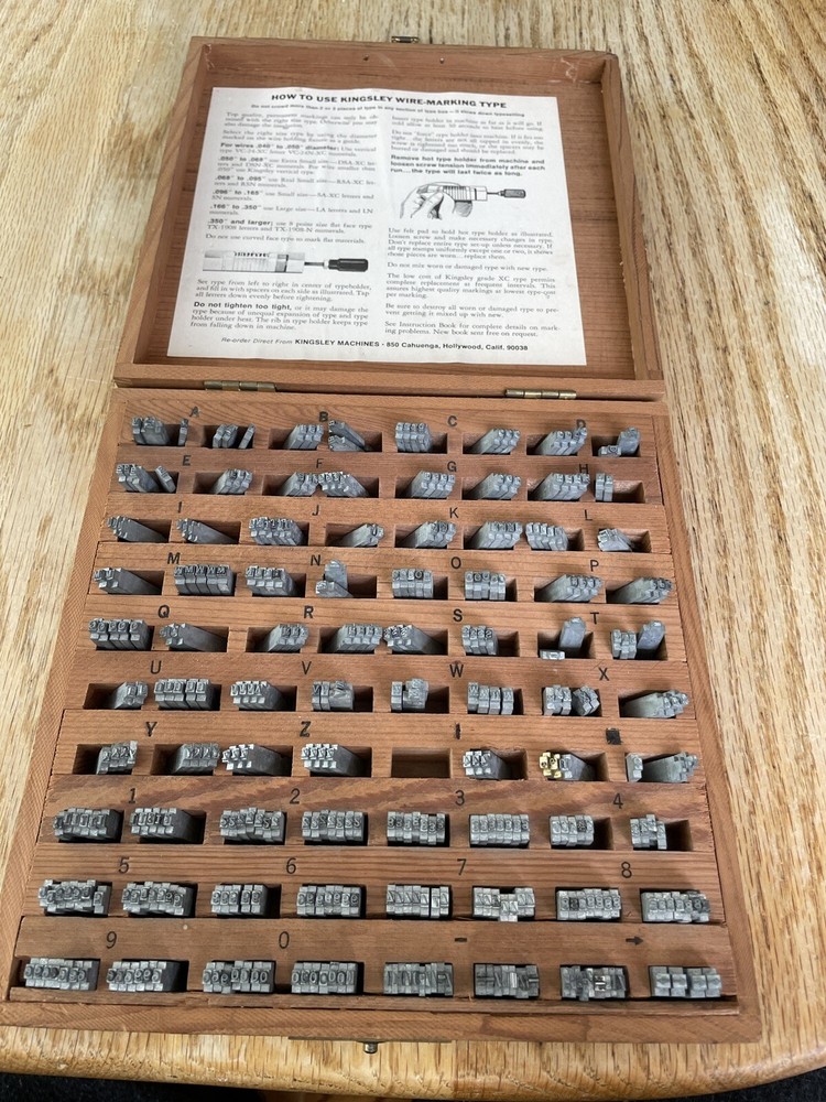Kingsley Type Hot Stamping Gothic Caps & Numbers In Case. 5/64” 6PT Size.