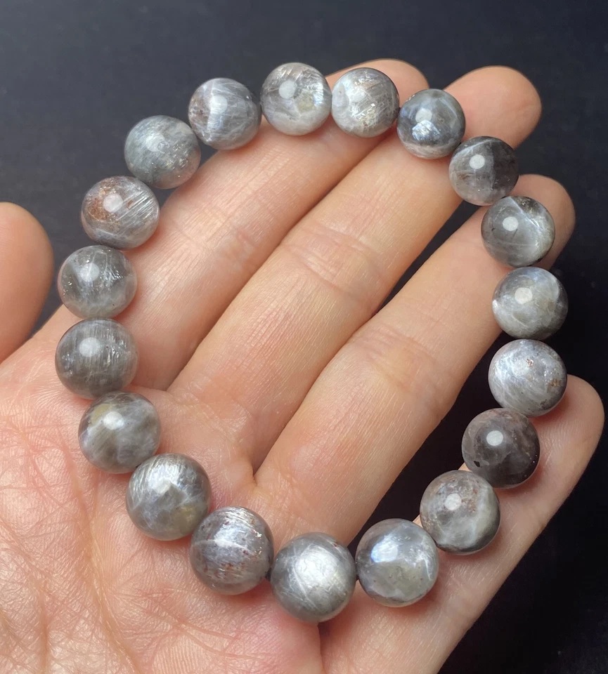 Brazalete de cuentas energéticas ojo de gato de mica dorada piedra solar negra gris natural de 10,6 mm Foto 2 de 4