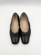 Chanel Square Toe Low Heel Black Leather Classic CC Logo Pumps EU Sz 35.5 5.5