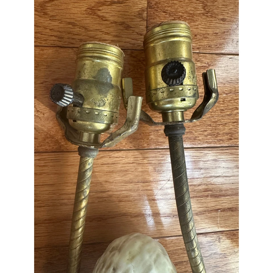 Juego de 2 Lámparas Figura Vintage Hombre Mujer Par Porcelana, Latón Mesa Europea  Foto 4 de 4