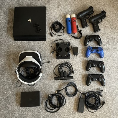 Sony PlayStation 4 Pro 1TB mit  4 + 2 Controllern + VR Set - Schwarz, FW: 12.50
