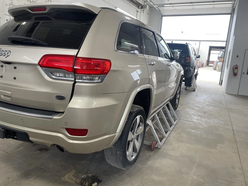 Sistema de detección de punto ciego usado módulo de control de advertencia se adapta a: Jeep Grand ch 2014 Foto 3 de 4