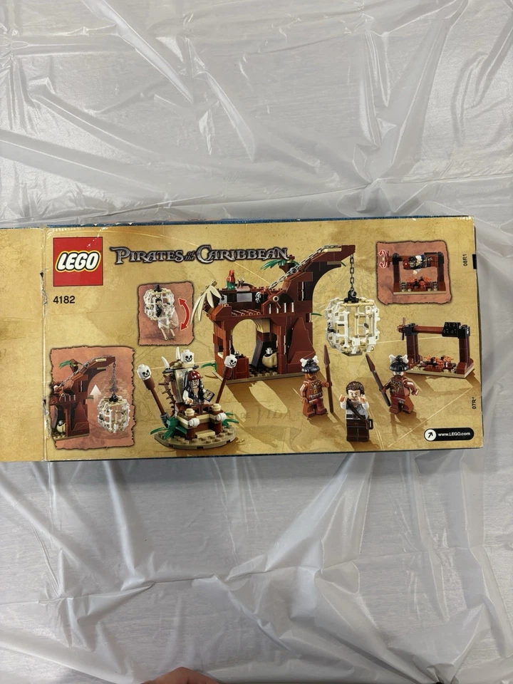 LEGO 4182 "Escape from Cannibal Island" Pirates [Open] Hard to find - Image 4 of 4