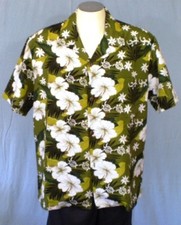 Koko Head Green Large Aloha Hawaiian Shirt Floral White Flowers Lizard Polyester
