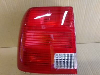 LP MAGNETI MARELLI VOLKSWAGEN PASSAT PASSENGER REAR LAMP LIGHT 4 DOORS  LLE532