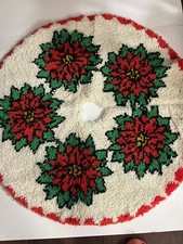 Vintage Christmas Tree Skirt Rug Latch Hook Rug Handmade Poinsettia 36" diameter
