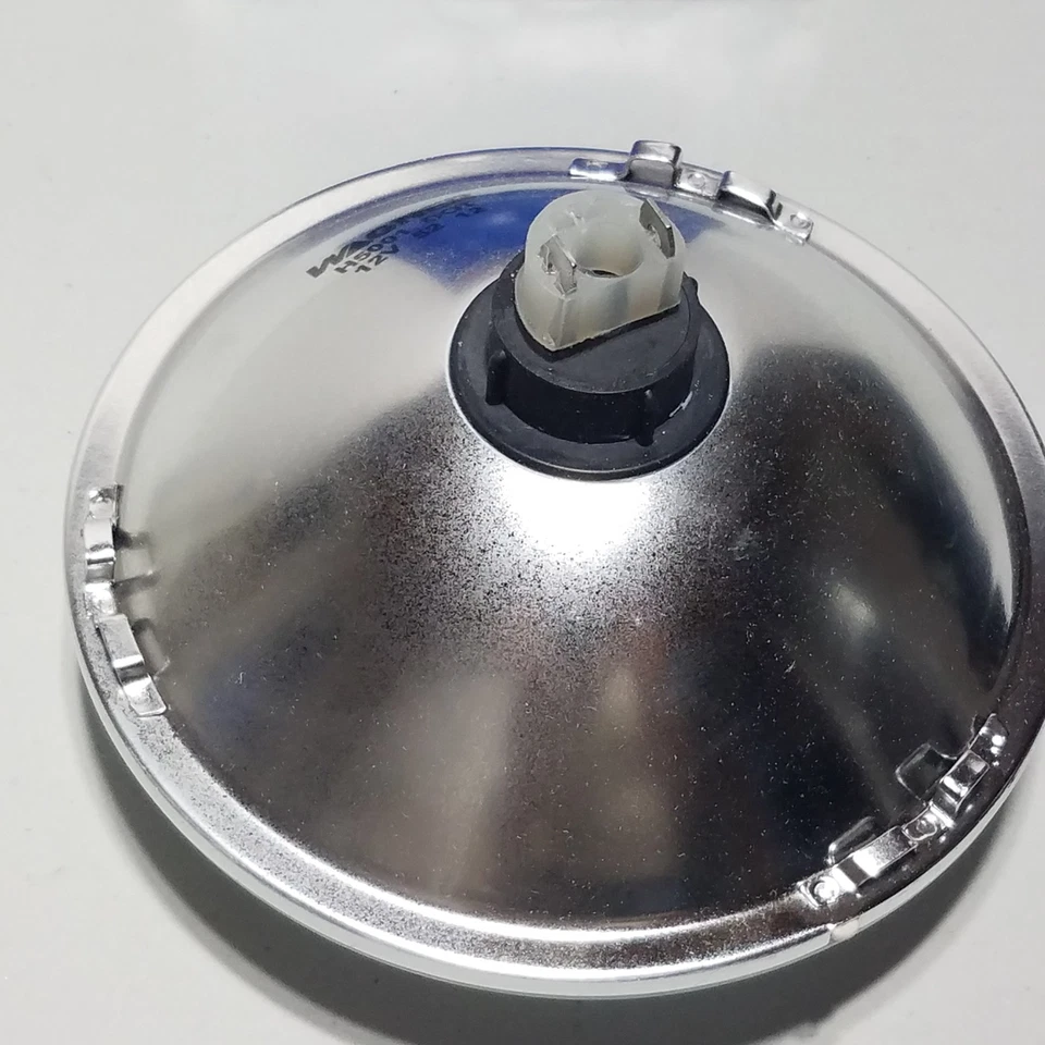 Wagner Lighting H5001 Sealed Beam Halogen Headlamp For 1958 Chevrolet Corvette - Image 2 of 4