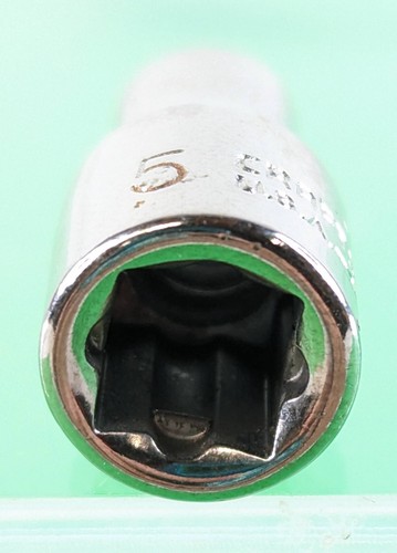 Vintage Craftsman 1/4" Drive 5MM 6 Pt Shallow Socket Metric 45908 USA - Picture 5 of 6