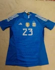 #24 camiseta de arquero DIBU MARTINEZ  ----otros talle consultar