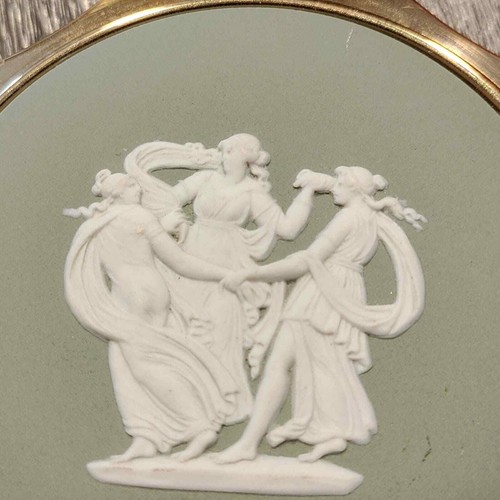 NEVER USED STRATTON CAMEO POWDER COMPACT - Picture 2 of 7