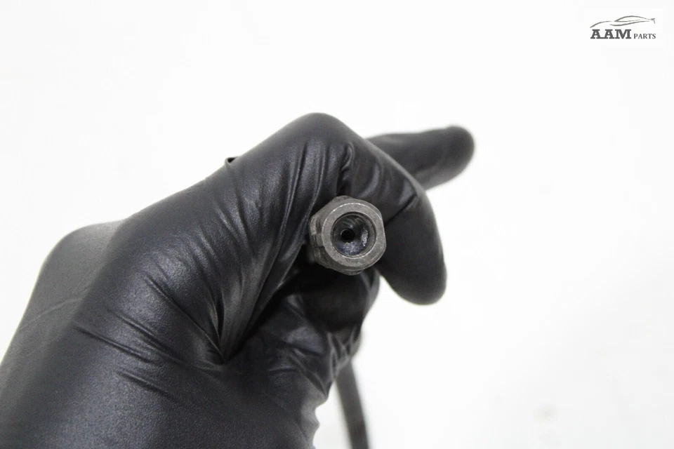 AUDI A3 QUATTRO 2015-2020 PINZA DE FRENO TRASERA DERECHA MANGUERA TUBO OEM Foto 4 de 4