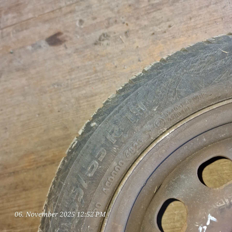 Allwetterreifen FORD fiesta Mk 4 Baujahr  2001 165/65 R14 - Bild 2 von 4