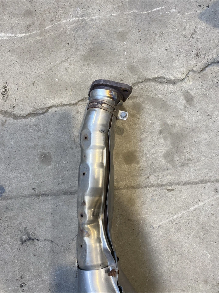 2019 2020 2021 2022 2023 2024 Subaru Ascent tubo inferior trasero escape medio OEM Foto 2 de 4