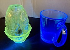 Fenton Inverted Strawberry Fairy Lamp Iridescent/Carnival Finish GLOWS Green