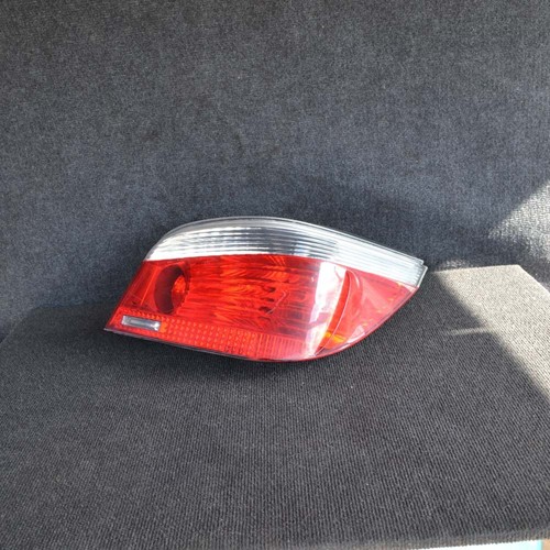 BMW 5 E60 2004 Rücklicht hinten rechts 6910768