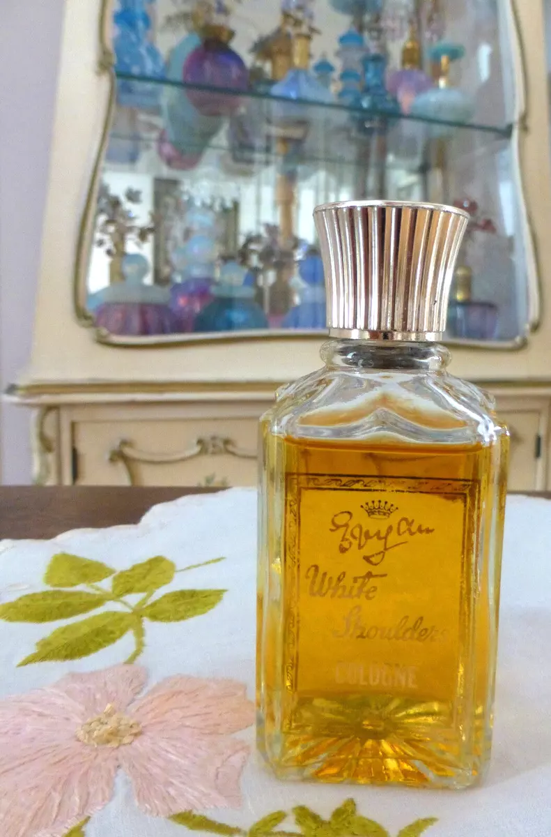 White shoulder perfume hot sale