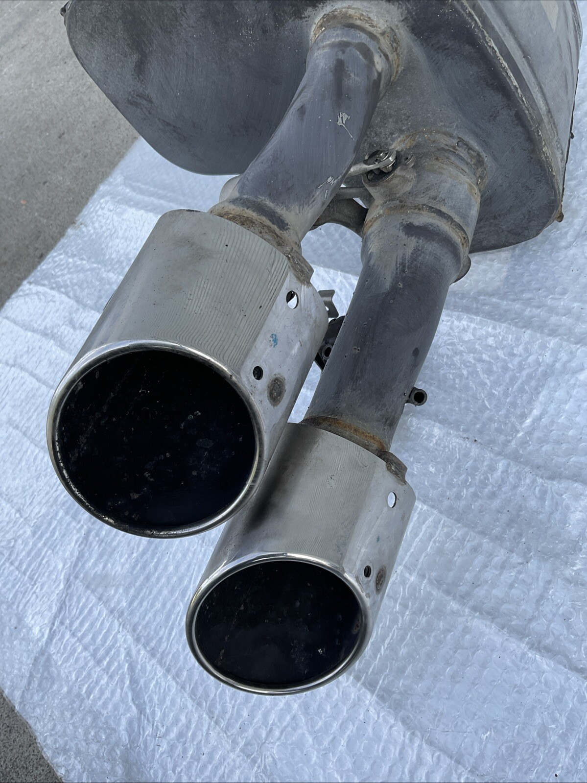 14-21 Maserati QuattroPorte Rear Right Passenger Exhaust Muffler Tip OEM 26K