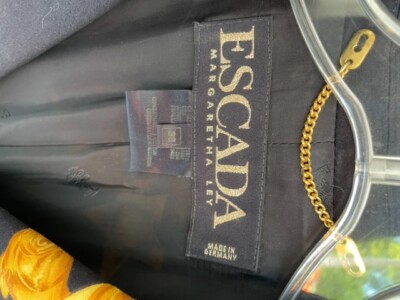 ESCADA FORMAL JACKET STUNNING