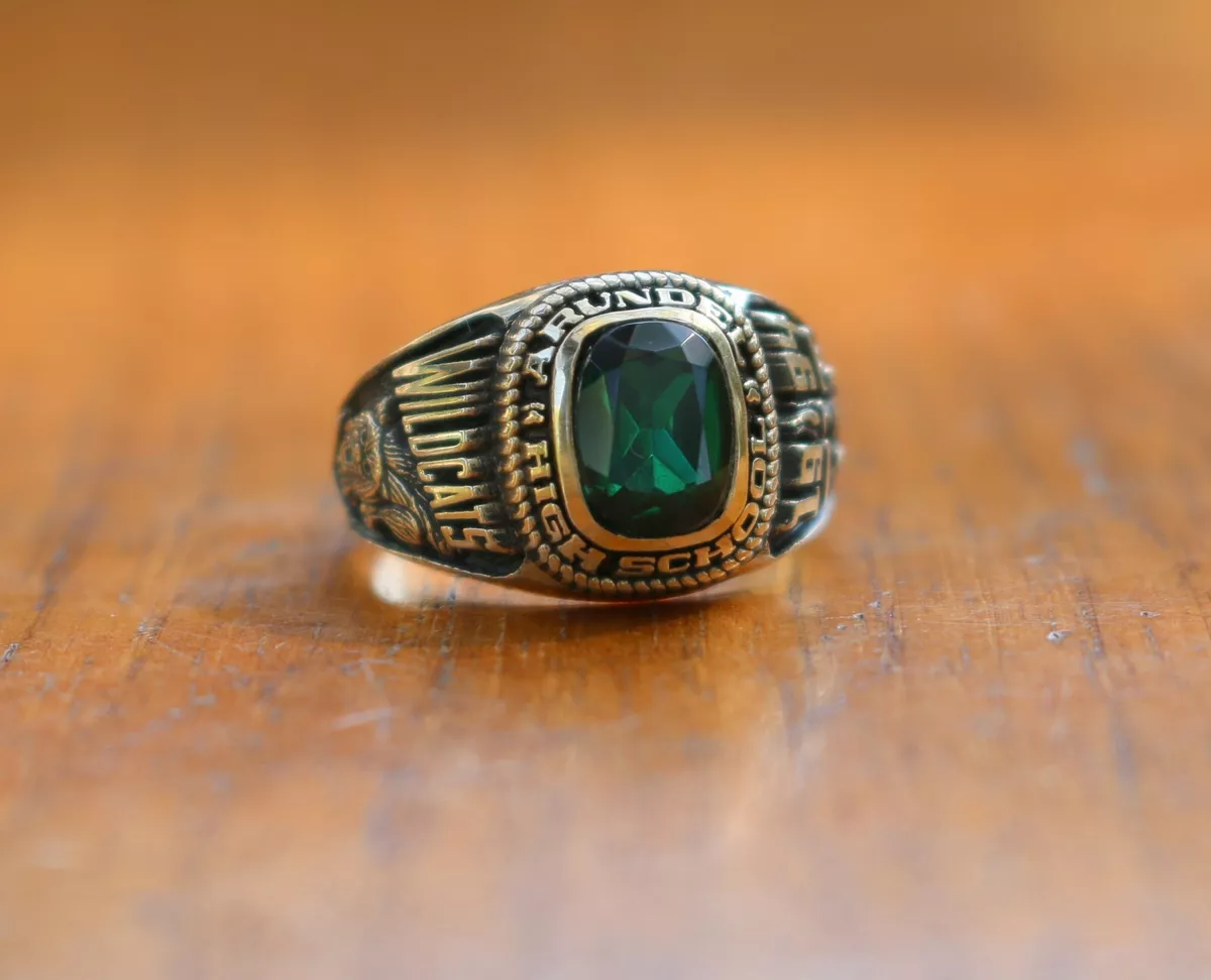 Emerald graduation ring clearance