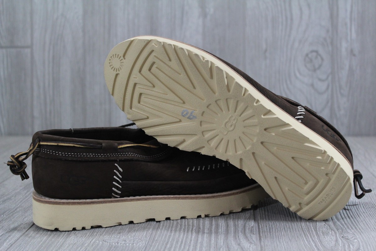 37 UGG Nubuck Campfire Slip-on Dark Brown Leather Shoes  display picture 1