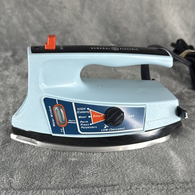 Vintage GE General Electric Light N Easy Steam & Dry Iron Powder