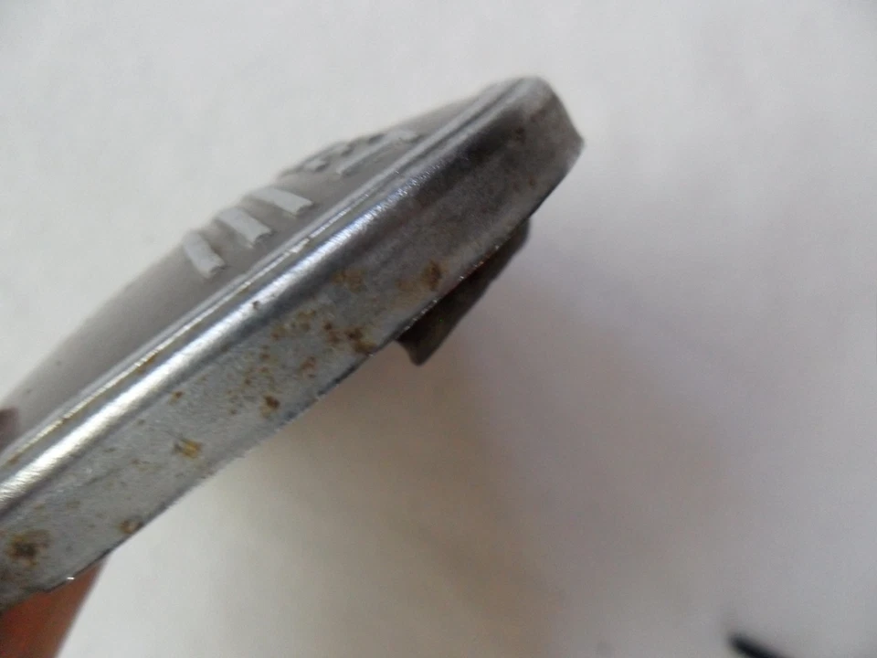 Tapa de botón bocina original GM 1947-1953 camioneta Chevrolet Foto 3 de 4