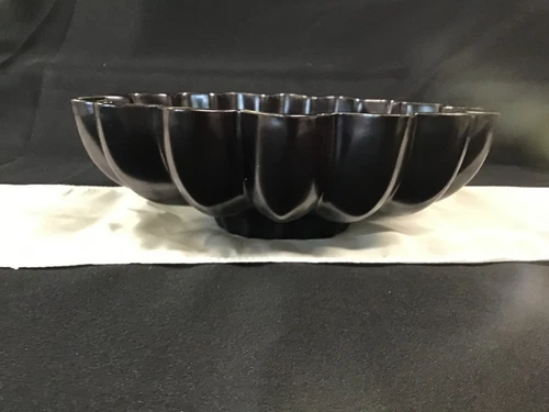 Red Wing pottery 1619 & 1620 Semi Matte Black Finish (3 pieces in set)