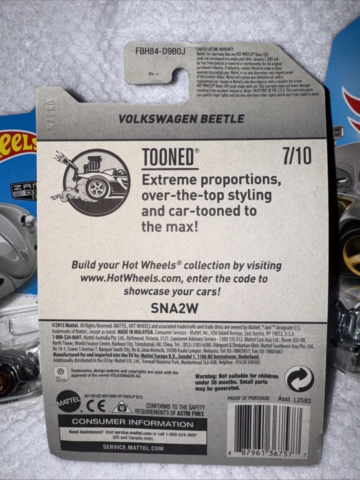 Volkswagen Beetle Tooned 7/10 2017 nuevo en tarjeta Hot Wheels ZAMAC #7 Foto 4 de 4