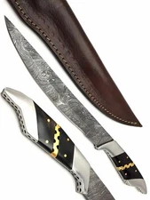 DAMASCUS STEEL CUSTOM HANDMADE HUNTING BOWIE BLADE KNIFE BULL HORN GRIP & SHEATH