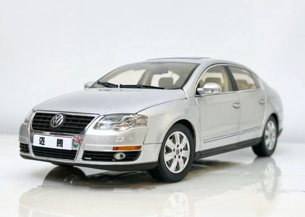 1/18 Volkswagen Passat /Magotan B6 car 2010 China VW Dealer model silver 1/18 Volkswagen Passat /Magotan B6 car 2010 China VW Dealer model silver