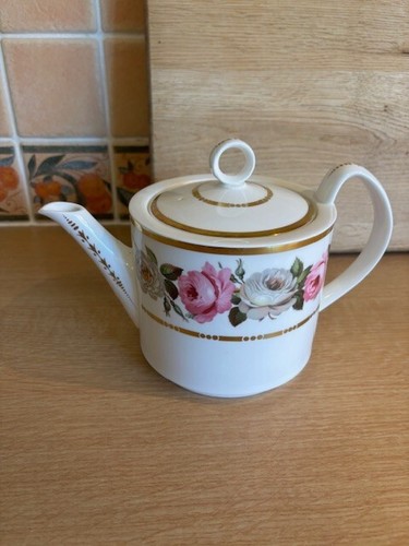 Royal Worcester Teapot - Royal Garden - 2 Pint Approx