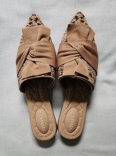 vivaia shoes women 39.5 8.5 US Pointed-Toe Kn...