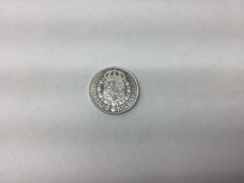 SWEDEN 2 KRONA 1939 SILVER King Gustav V SVERIGES KONUNG, Necklace Pendant - Image 3 of 4