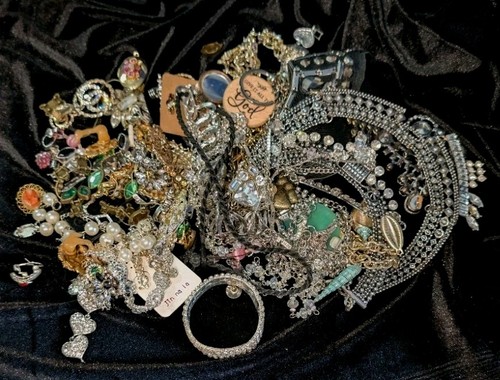 Vintage To Now ​2.4 lb Jewelry Craft Lot Broken Scrap Repair Rhinestones Estate