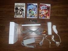 White Nintendo Wii Console RVL-001 Bundle w/ OEM Power  AV  games- Tested