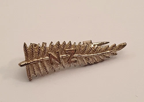 WW2 New Zealand Air Force Air Crew Good Luck Fern Pin Badge. J.R Gaunt
