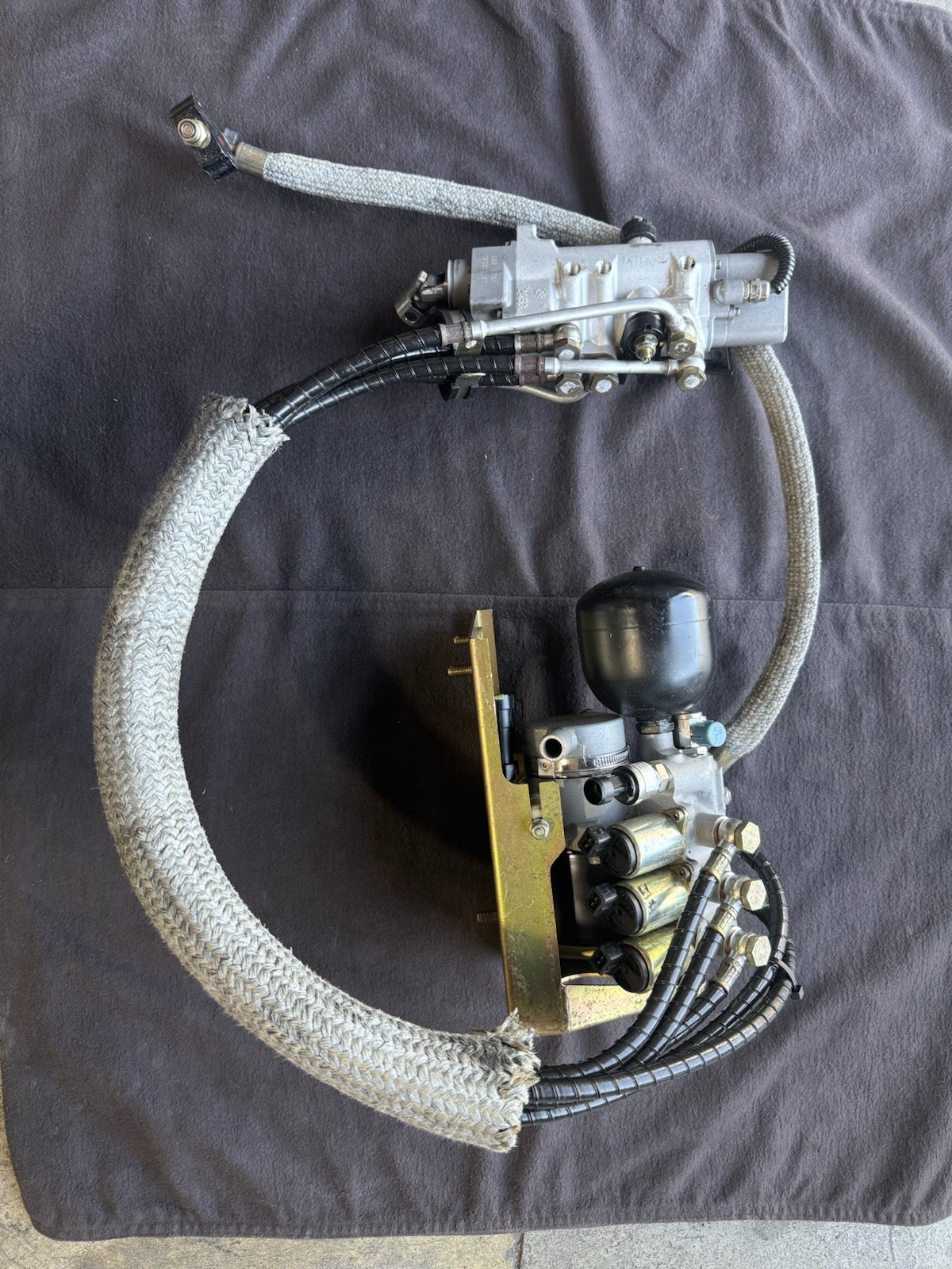 Ferrari 355 F1 Complete Power Unit and actuator 177686 and 177687