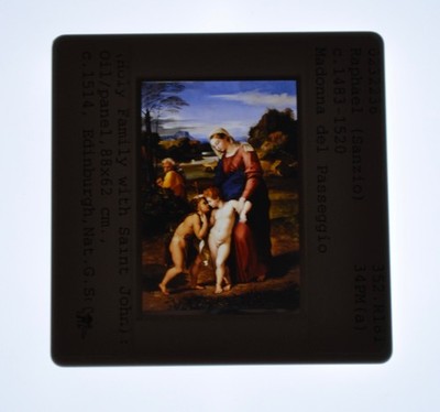 Raphael ''Madonna Del Passeggio   ''  art 35mm  glass slides
