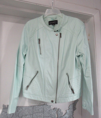 LADIES COATS AND  JACKETS.   MEDIUM  WEIGHT  MINT GREEN