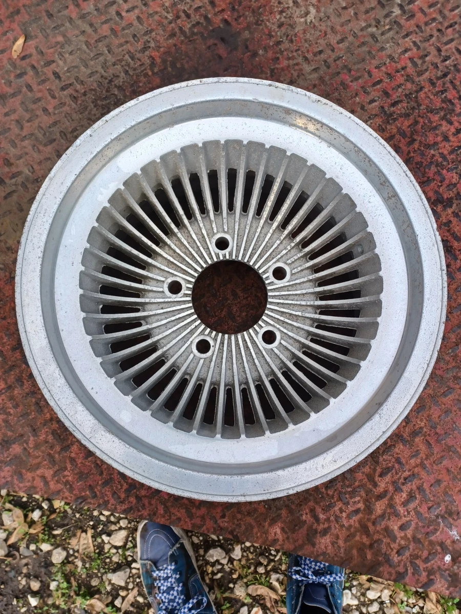25+ Western One Piece Cast Vintage Car Part Wheels for sale