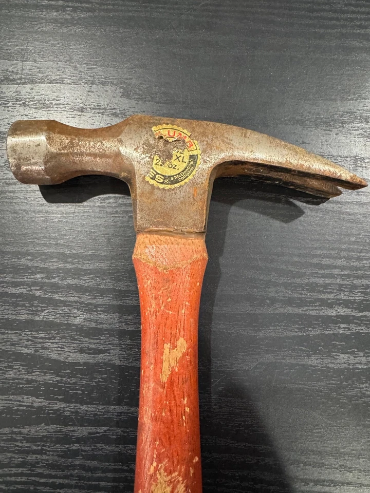 PLOMADA 28 oz. Martillo cabeza gofre garra recta rasgado CR28X mango de madera rojo de colección Ames Foto 2 de 4